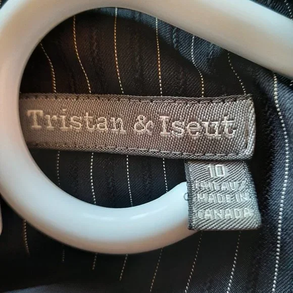 Vest - Picture 7 of 7